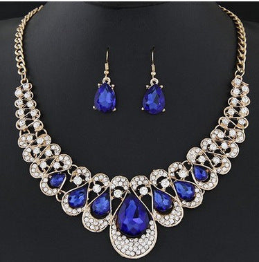 Sparkling Rhinestone Necklace with Earrings Set